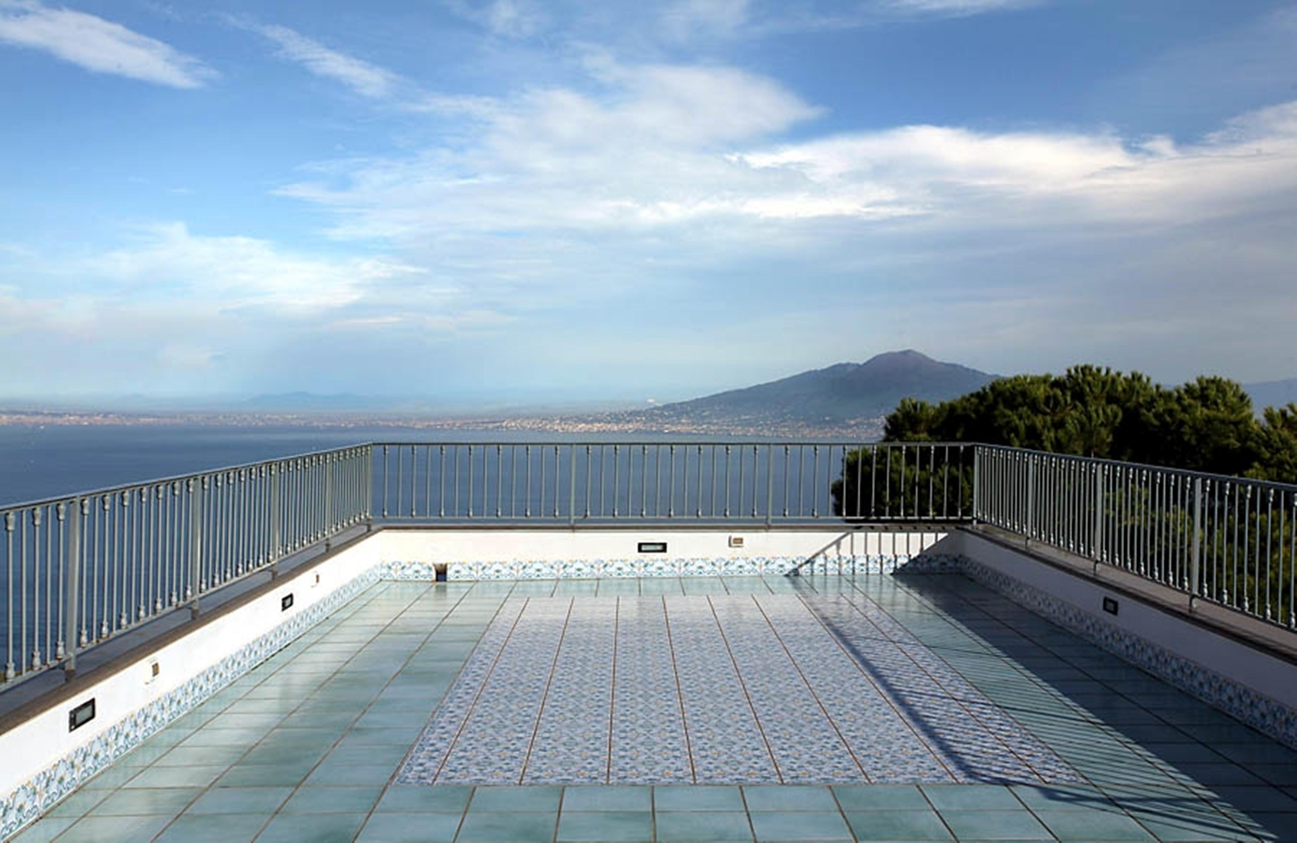 Oasi Olimpia Relais Hotel Sant'Agata sui due Golfi Luaran gambar