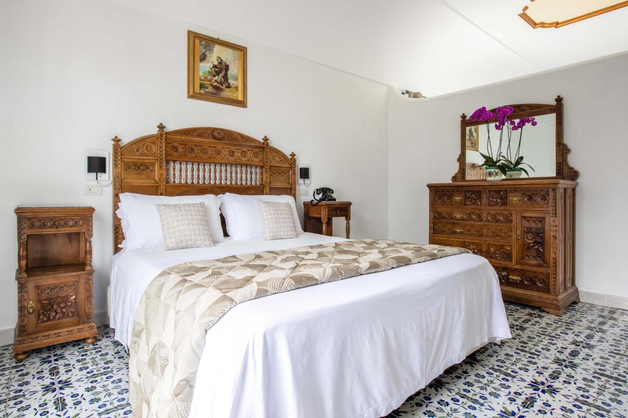 Oasi Olimpia Relais Hotel Sant'Agata sui due Golfi Luaran gambar